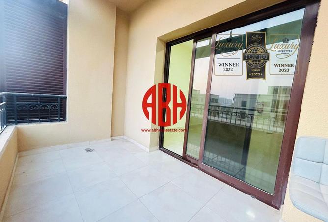 54200220 - Property Image 3