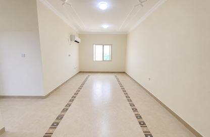 Apartment - 2 - 2 for rent in Bin Dirham 5 - Al Mansoura - Doha