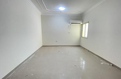 Apartment - 2 - 2 for rent in Bin Dirham 5 - Al Mansoura - Doha