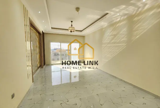 62802058 - Property Image 2