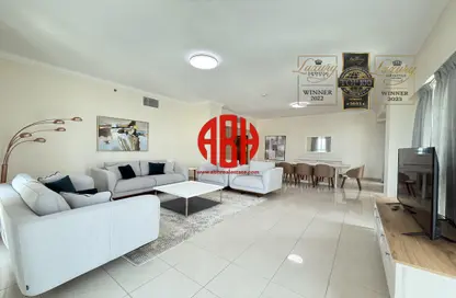 شقة - 3 غرف نوم - 5 حمامات للايجار في برج وست باي - الخليج الجنوبي - الخليج الغربي - الدوحة