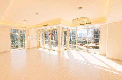 Apartment - 2 Bedrooms - 3 Bathrooms for sale in Crystal Residence - Gewan Island - The Pearl Island - Doha