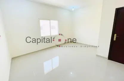 Apartment - 1 Bedroom - 1 Bathroom for rent in Wholesale Market Street - Abu Hamour - Doha