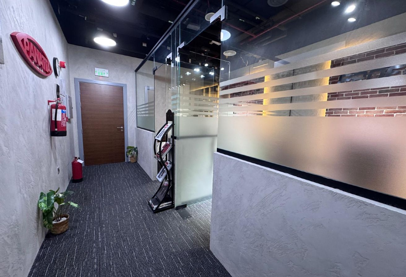 Spacious office for sale in Lusail thumbnail 6