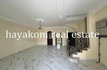 Villa - 5 Bedrooms - 4 Bathrooms for rent in Izghawa - Izghawa - Doha