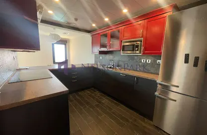 Apartment - 2 Bedrooms - 3 Bathrooms for rent in Porto Arabia - The Pearl Island - Doha