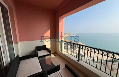Apartment - 2 Bedrooms - 3 Bathrooms for sale in Viva West - Viva Bahriyah - The Pearl Island - Doha