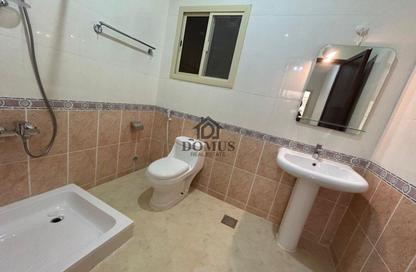 Apartment - 3 Bedrooms - 3 Bathrooms for rent in Thabit Bin Zaid Street - Al Mansoura - Doha