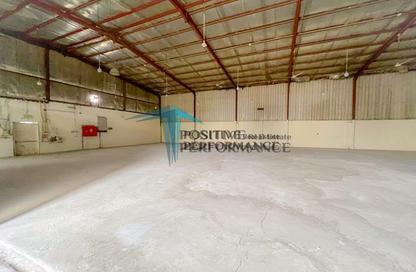 Warehouse - Studio - 1 Bathroom for rent in Industrial Area 5 - Industrial Area - Industrial Area - Doha