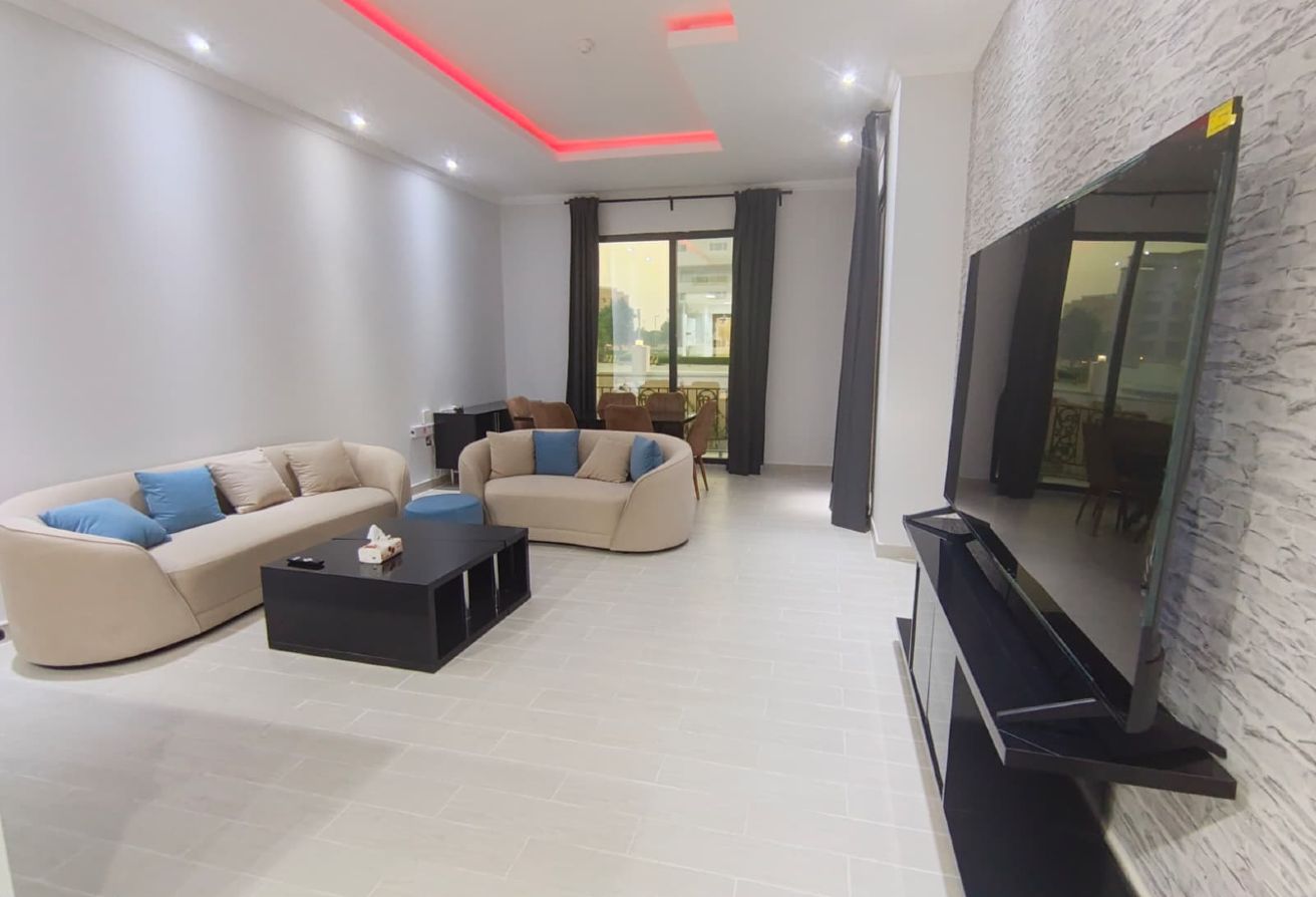 ELEGANT FF 1BHK HUGE BALCONY SPACIOUS APARTMENT thumbnail 5