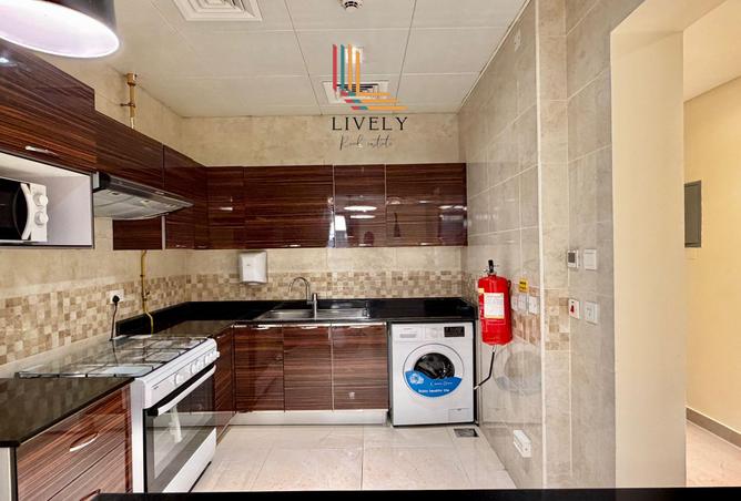 1002921 - Property Image 2