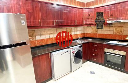 Apartment - 3 Bedrooms - 3 Bathrooms for rent in Al Jazeera Street - Fereej Bin Mahmoud North - Fereej Bin Mahmoud - Doha