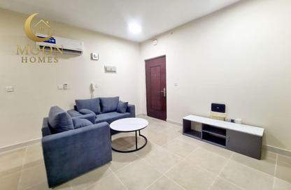 Apartment - 1 - 1 for rent in Umm Ghuwailina 4 - Umm Ghuwailina - Doha