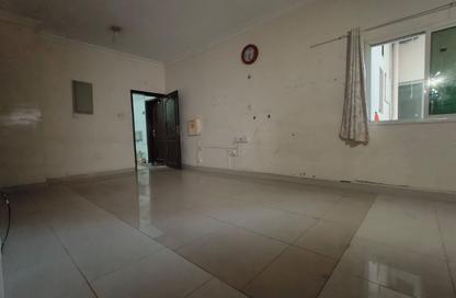 Apartment - 1 Bedroom - 2 Bathrooms for rent in Fereej Kulaib - Doha