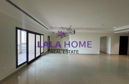 Apartment - 2 Bedrooms - 3 Bathrooms for rent in Marina Gate - Porto Arabia - The Pearl Island - Doha