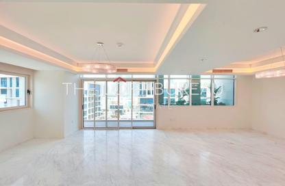 Duplex - 4 Bedrooms - 5 Bathrooms for sale in Crystal Residence - Gewan Island - The Pearl Island - Doha