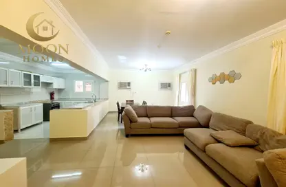 Apartment - 2 Bedrooms - 2 Bathrooms for rent in Al Mansoura - Al Mansoura - Doha