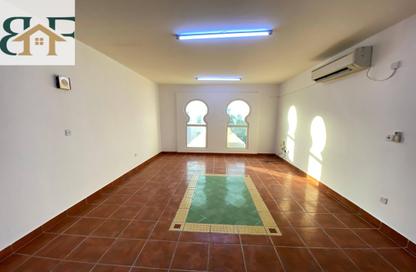 Apartment - 2 Bedrooms - 2 Bathrooms for rent in OqbaBin Nafie Steet - Old Airport Road - Doha Apartment - 2 Bedrooms - 2 Bathrooms for rent in OqbaBin Nafie Steet - Old Airport Road - Doha