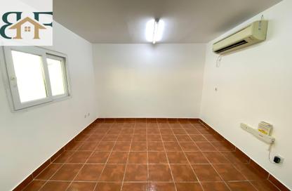 Apartment - 2 Bedrooms - 2 Bathrooms for rent in OqbaBin Nafie Steet - Old Airport Road - Doha
