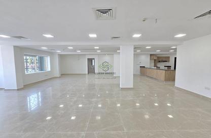 Apartment - 4 - 4 for rent in Al Sadd Road - Al Sadd - Doha