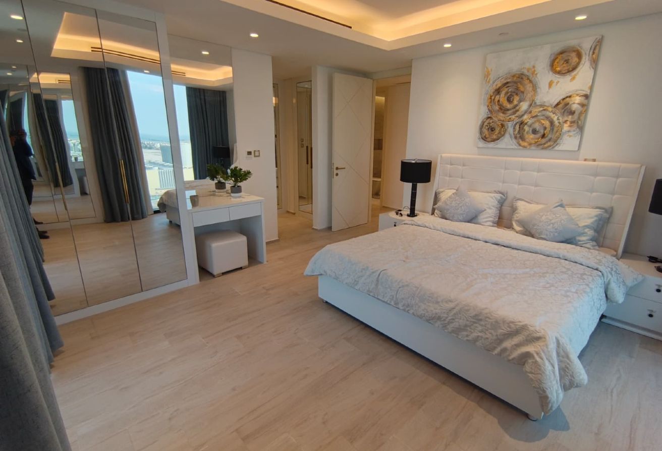 3bhk with full sea view fully furnished Inculdings thumbnail 7
