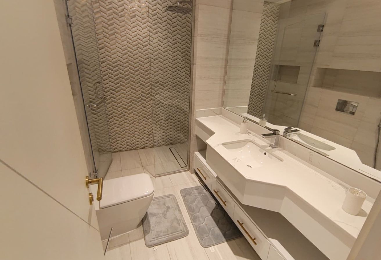 3bhk with full sea view fully furnished Inculdings thumbnail 10