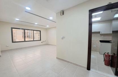 Apartment - 1 - 2 for rent in Anas Street - Fereej Bin Mahmoud North - Fereej Bin Mahmoud - Doha Apartment - 1 - 2 for rent in Anas Street - Fereej Bin Mahmoud North - Fereej Bin Mahmoud - Doha
