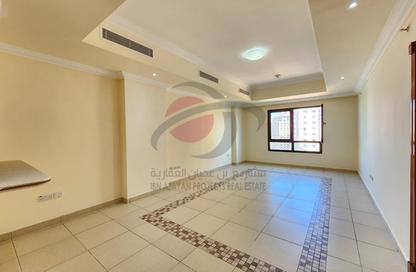 Apartment - 1 Bedroom - 2 Bathrooms for rent in East Porto Drive - Porto Arabia - The Pearl Island - Doha