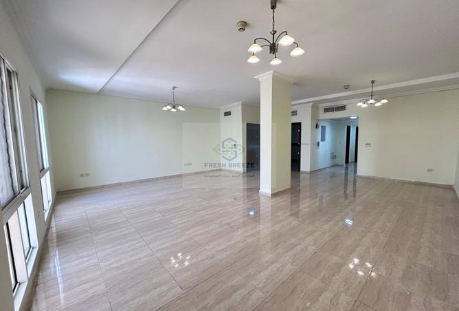 54152230 - صورة العقار 2