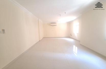 Apartment - 3 Bedrooms - 3 Bathrooms for rent in Al Sadd Road - Al Sadd - Doha Apartment - 3 Bedrooms - 3 Bathrooms for rent in Al Sadd Road - Al Sadd - Doha