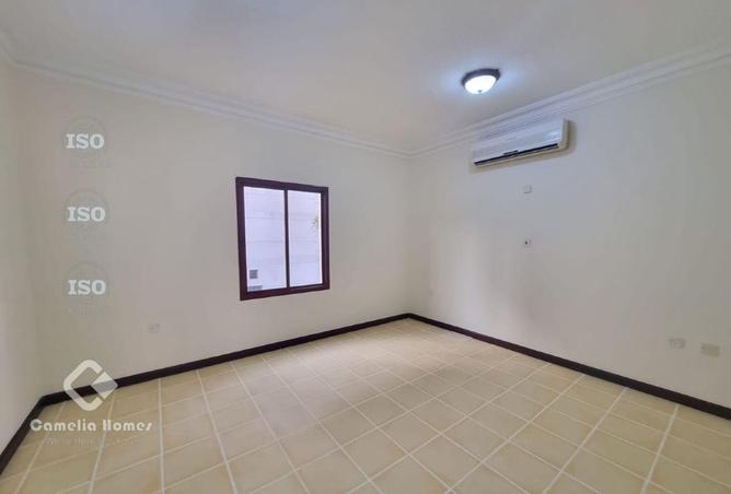 988660 - Property Image 2