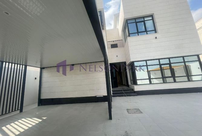 51672190 - Property Image 2