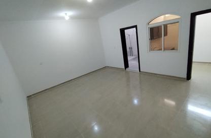 Villa - Studio - 1 Bathroom for rent in Al Nuaija Street - Al Hilal West - Al Hilal - Doha