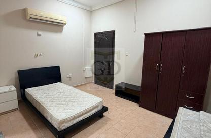 Apartment - Studio - 1 Bathroom for rent in Maamoura Villas - Al Maamoura - Doha