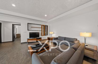 Apartment - 2 Bedrooms - 3 Bathrooms for rent in West Porto Drive - Porto Arabia - The Pearl Island - Doha