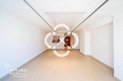 Apartment - 1 Bedroom - 2 Bathrooms for rent in West Porto Drive - Porto Arabia - The Pearl Island - Doha