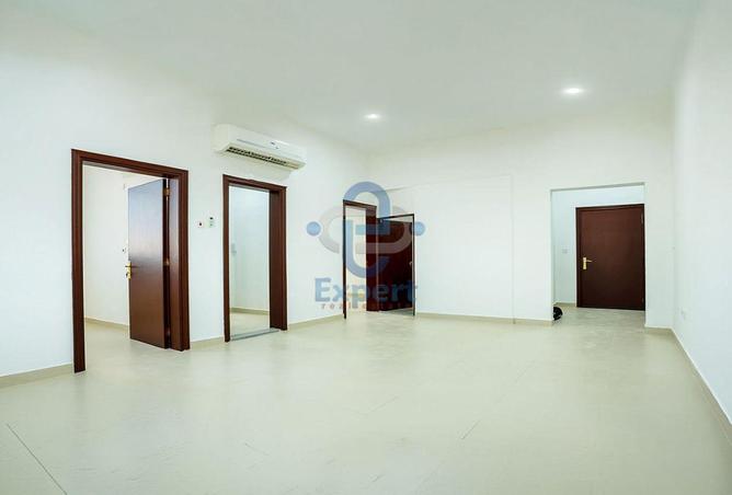 61788107 - Property Image 2