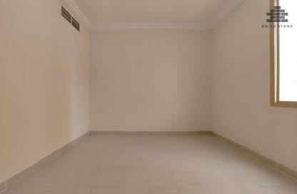 Apartment - 2 Bedrooms - 2 Bathrooms for rent in Al Sadd Road - Al Sadd - Doha