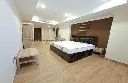 Apartment - 1 - 2 for rent in West Porto Drive - Porto Arabia - The Pearl Island - Doha Apartment - 1 - 2 for rent in West Porto Drive - Porto Arabia - The Pearl Island - Doha