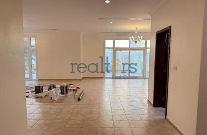 Compound - 3 Bedrooms - 4 Bathrooms for rent in Wadi Al Shaheeniya Street - Ain Khaled - Doha