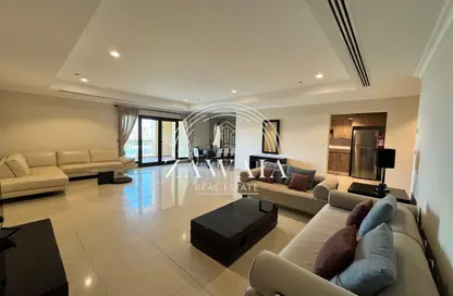 Apartment - 2 Bedrooms - 3 Bathrooms for rent in East Porto Drive - Porto Arabia - The Pearl Island - Doha