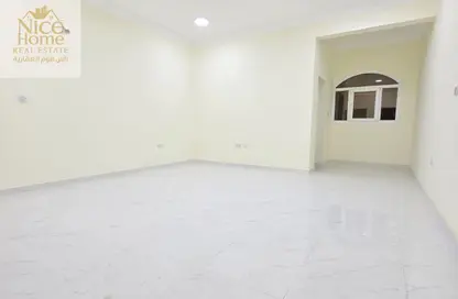 Apartment - 1 Bedroom - 1 Bathroom for rent in New Salata - Salata - Doha
