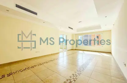 Apartment - 2 Bedrooms - 2 Bathrooms for rent in West Porto Drive - Porto Arabia - The Pearl Island - Doha