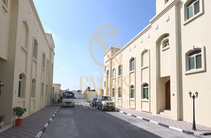 مجمع سكني - 4 غرف نوم - 4 حمامات للايجار في طريق مسيمير - أبو هامور - الدوحة مجمع سكني - 4 غرف نوم - 4 حمامات للايجار في طريق مسيمير - أبو هامور - الدوحة