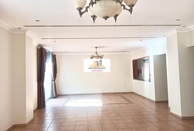 1002459 - Property Image 2