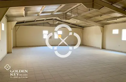 Warehouse - Studio for rent in Industrial Area 5 - Industrial Area - Industrial Area - Doha