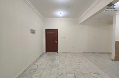 Apartment - 1 Bedroom - 1 Bathroom for rent in Umm Ghuwailina 4 - Umm Ghuwailina - Doha Apartment - 1 Bedroom - 1 Bathroom for rent in Umm Ghuwailina 4 - Umm Ghuwailina - Doha