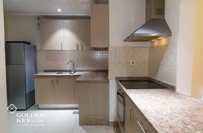 Apartment - 1 Bedroom - 2 Bathrooms for rent in West Porto Drive - Porto Arabia - The Pearl Island - Doha