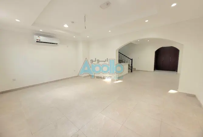 57252328 - Property Image 3