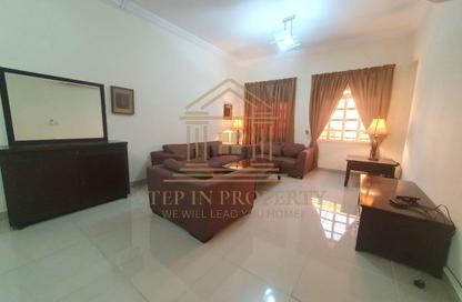 Apartment - 2 Bedrooms - 2 Bathrooms for rent in Al Sadd Road - Al Sadd - Doha